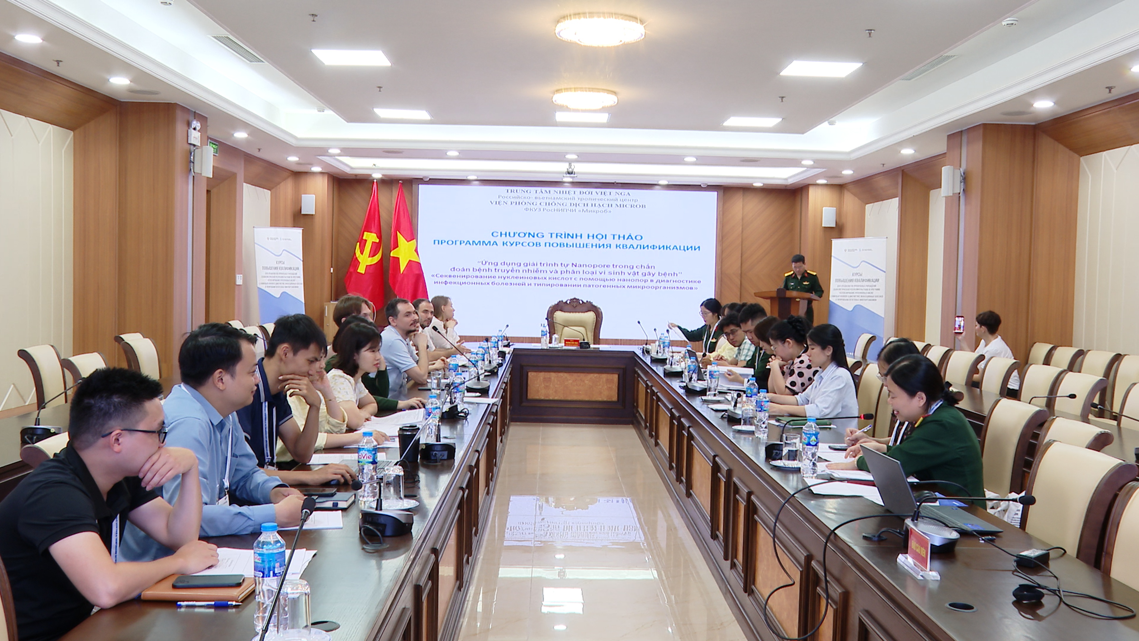 Hội thảo khoa học về ứng dụng công nghệ giải trình tự Nanopore trong chẩn đoán bệnh truyền nhiễm và phân loại vi sinh vật gây bệnh